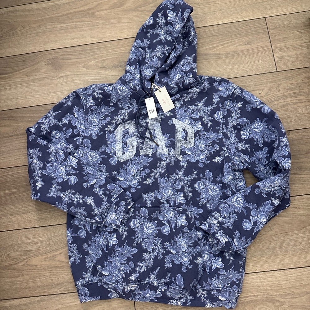 Gap x LoveShackFancy Floral Hoodie - Picture 3 of 6